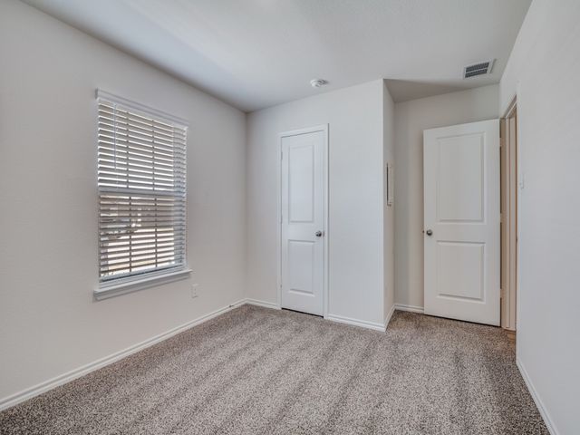 806 Martingale Drive, Nevada, TX 75173