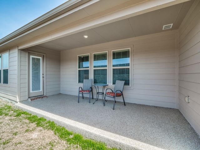 806 Martingale Drive, Nevada, TX 75173