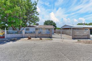 307 Los Pinos Road, Bernalillo, NM 87004