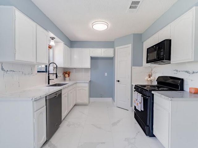 7903 Waxleaf Drive, Humble, TX 77338