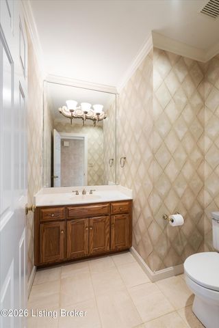 903 Lake Forest Pkwy, Louisville, KY 40245