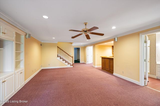 903 Lake Forest Pkwy, Louisville, KY 40245