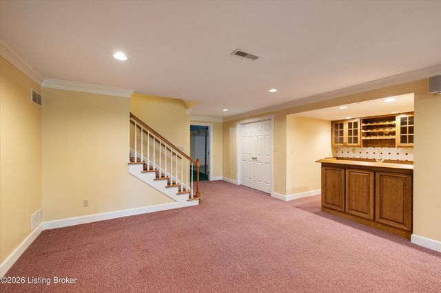 903 Lake Forest Pkwy, Louisville, KY 40245