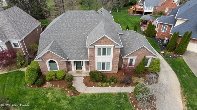 903 Lake Forest Pkwy, Louisville, KY 40245