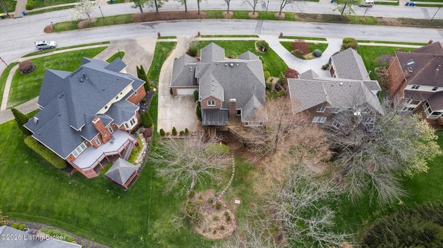 903 Lake Forest Pkwy, Louisville, KY 40245