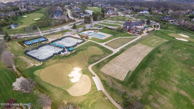 903 Lake Forest Pkwy, Louisville, KY 40245