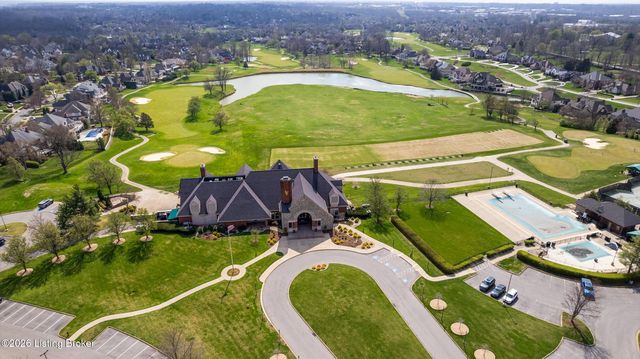 903 Lake Forest Pkwy, Louisville, KY 40245