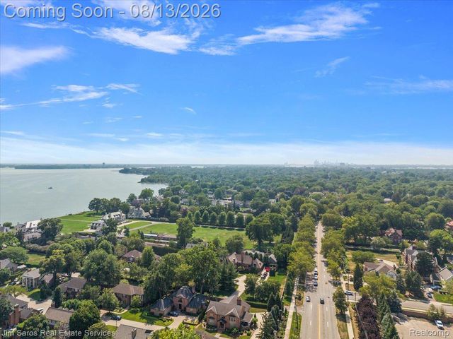 378 Notre Dame Street, Grosse Pointe, MI 48230