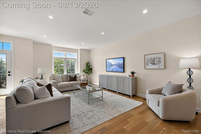378 Notre Dame Street, Grosse Pointe, MI 48230