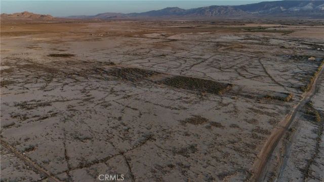732 Locust, Lucerne Valley, CA 92356