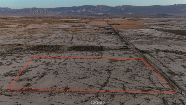 732 Locust, Lucerne Valley, CA 92356