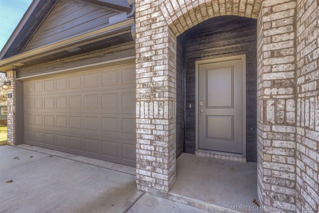 180 Canton Place, Mannford, OK 74044