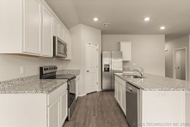 180 Canton Place, Mannford, OK 74044