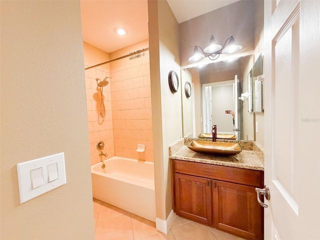 5489 BALDWIN PARK STREET, Orlando, FL 32814