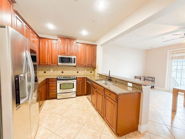 5489 BALDWIN PARK STREET, Orlando, FL 32814