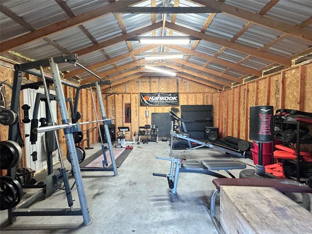 358 County Road 4519, Wolfe City, TX 75496
