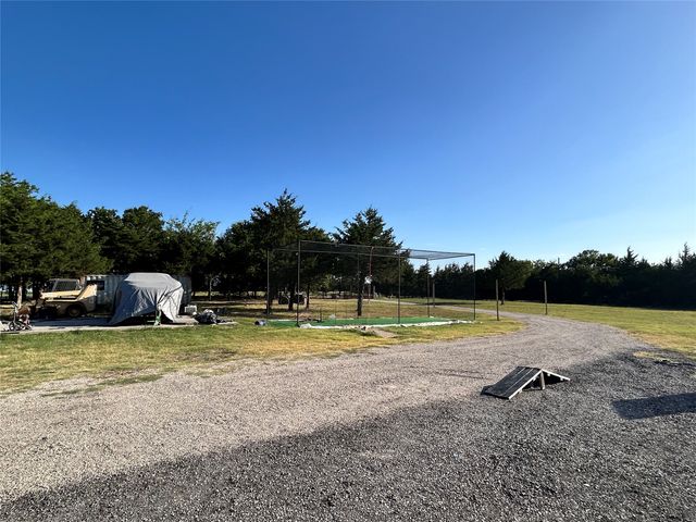358 County Road 4519, Wolfe City, TX 75496