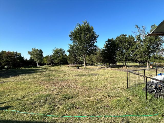 358 County Road 4519, Wolfe City, TX 75496
