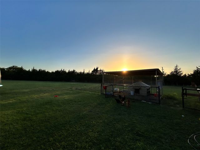 358 County Road 4519, Wolfe City, TX 75496