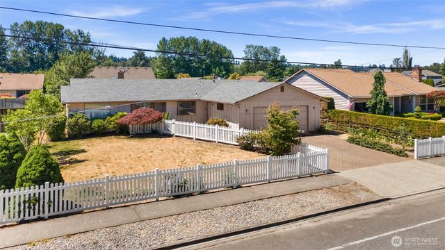 1912 Tacoma Road, Puyallup, WA 98371