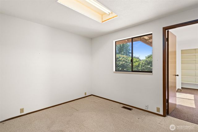 1912 Tacoma Road, Puyallup, WA 98371