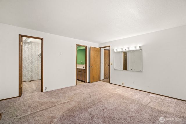 1912 Tacoma Road, Puyallup, WA 98371