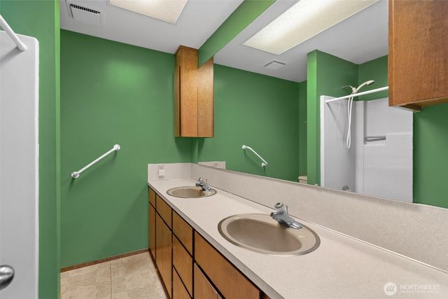 1912 Tacoma Road, Puyallup, WA 98371