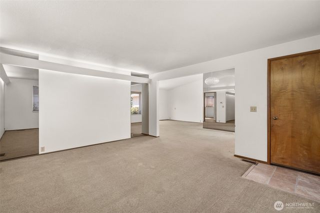 1912 Tacoma Road, Puyallup, WA 98371