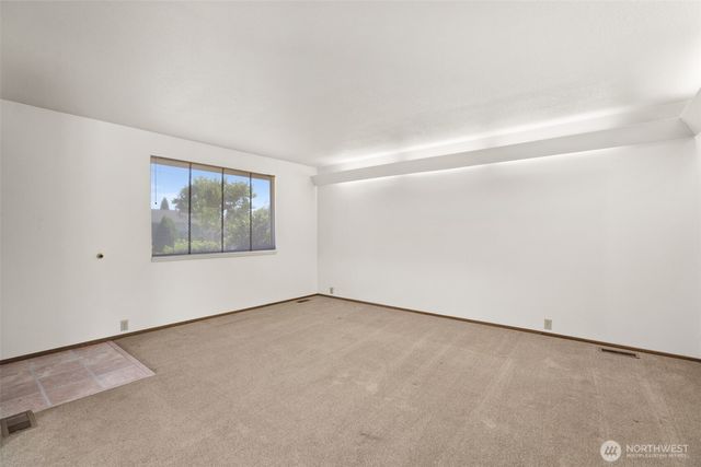 1912 Tacoma Road, Puyallup, WA 98371