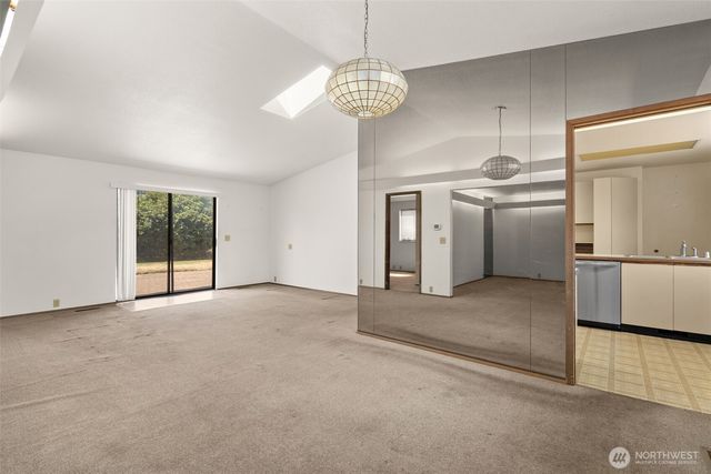 1912 Tacoma Road, Puyallup, WA 98371