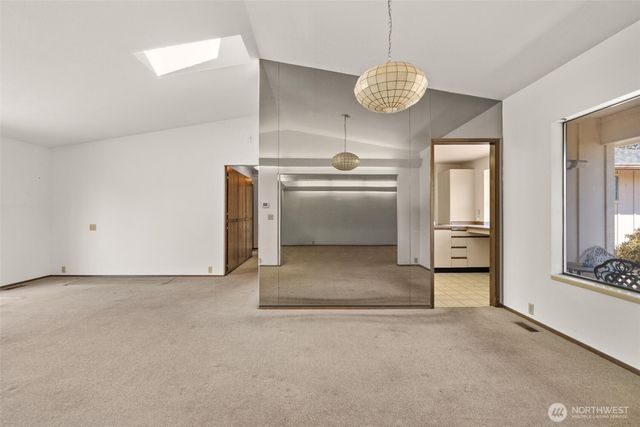 1912 Tacoma Road, Puyallup, WA 98371