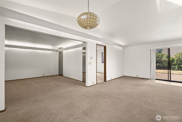 1912 Tacoma Road, Puyallup, WA 98371