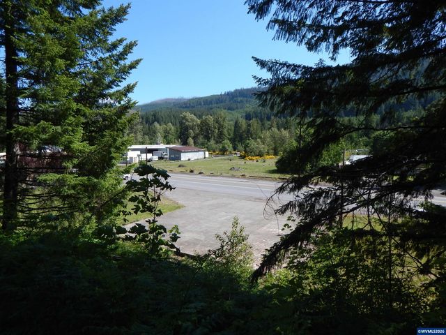 N Santiam Hwy, Idanha, OR 97350