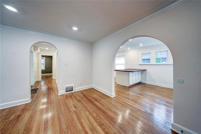 421 E 69th Terrace, Kansas City, MO 64131
