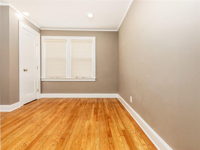 421 E 69th Terrace, Kansas City, MO 64131