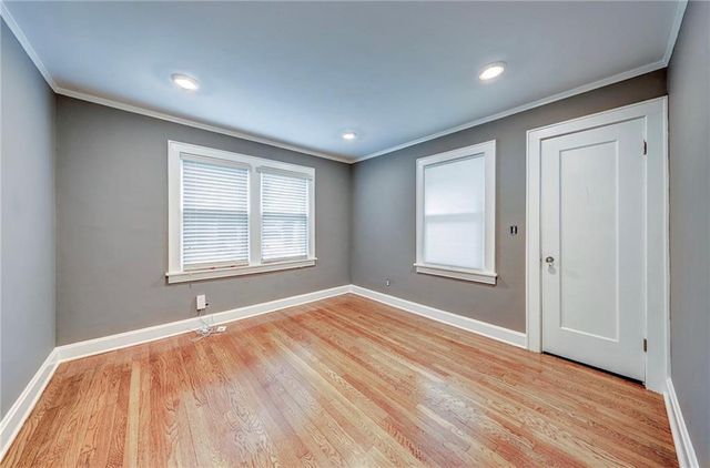 421 E 69th Terrace, Kansas City, MO 64131