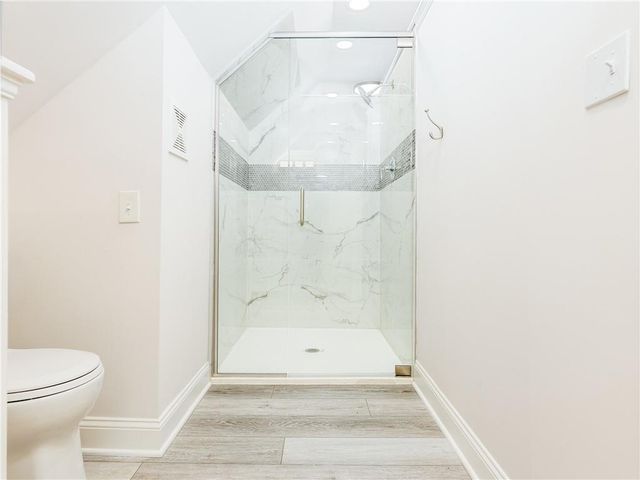 421 E 69th Terrace, Kansas City, MO 64131