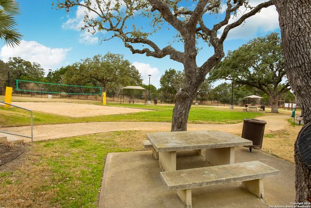 206 Yosemite Dr, San Antonio, TX 78232