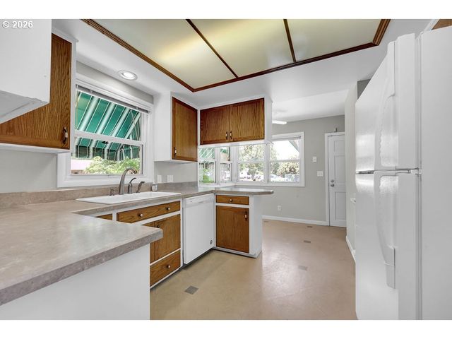 3095 DAPPLE Way, Eugene, OR 97401
