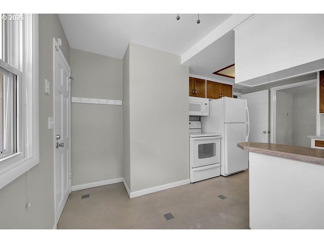 3095 DAPPLE Way, Eugene, OR 97401