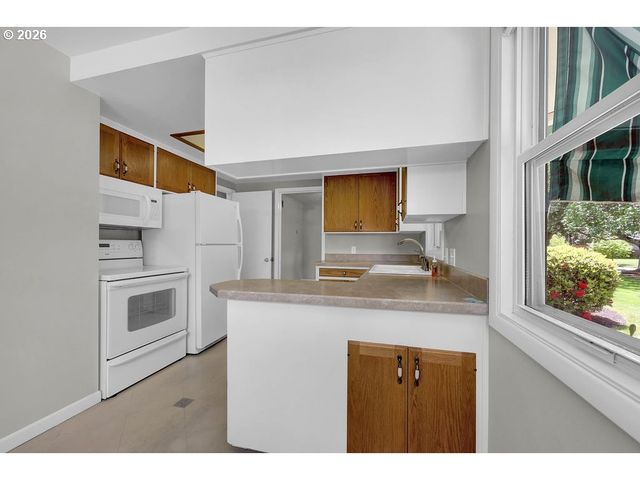 3095 DAPPLE Way, Eugene, OR 97401