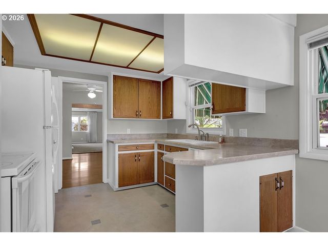 3095 DAPPLE Way, Eugene, OR 97401