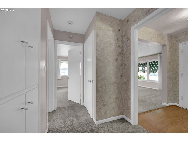 3095 DAPPLE Way, Eugene, OR 97401