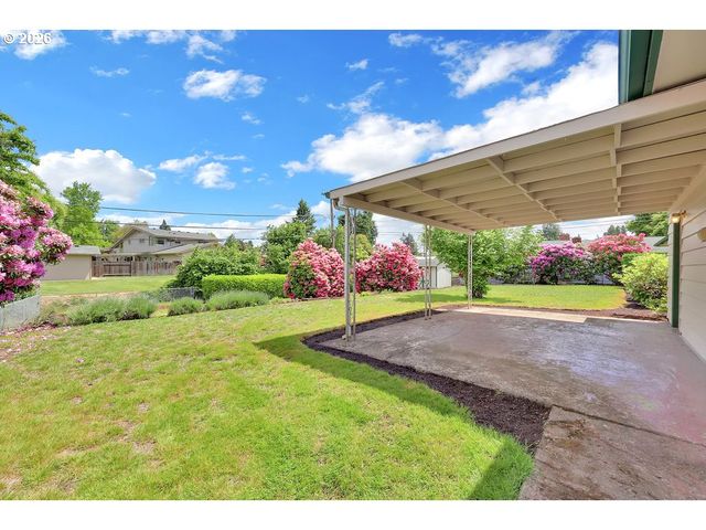 3095 DAPPLE Way, Eugene, OR 97401