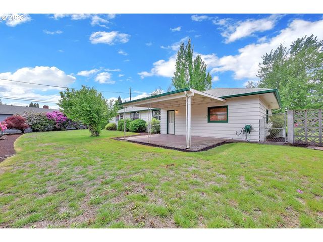 3095 DAPPLE Way, Eugene, OR 97401