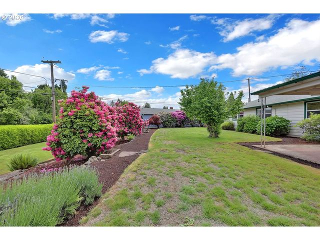 3095 DAPPLE Way, Eugene, OR 97401