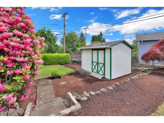 3095 DAPPLE Way, Eugene, OR 97401