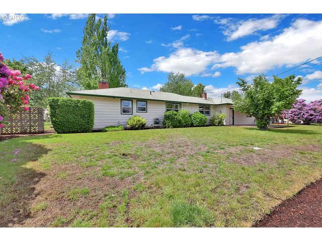 3095 DAPPLE Way, Eugene, OR 97401