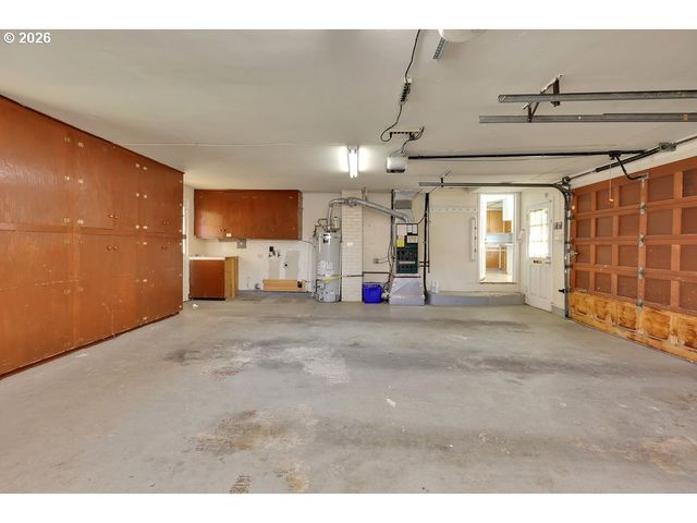 3095 DAPPLE Way, Eugene, OR 97401