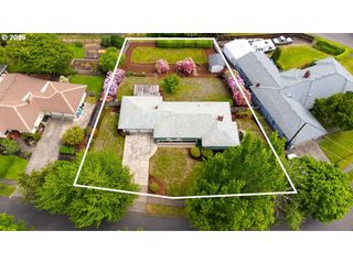 3095 DAPPLE Way, Eugene, OR 97401
